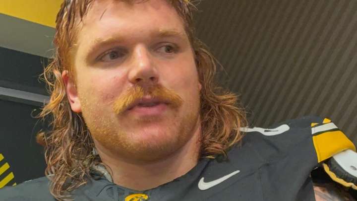 Video: Gennings Dunker part of another great day by Iowa’s offensive line