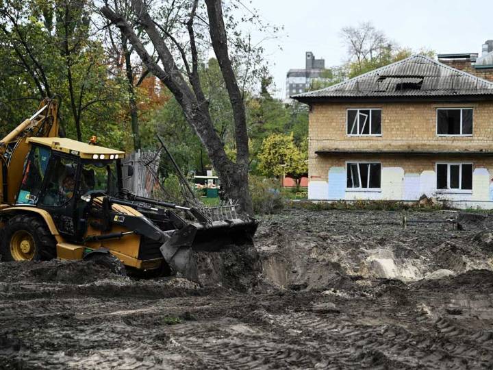 Russian missile and drone attacks kill 4 in Ukraine