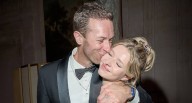 Hija de Chris Martin enfrenta críticas por su debut musical en Nashville