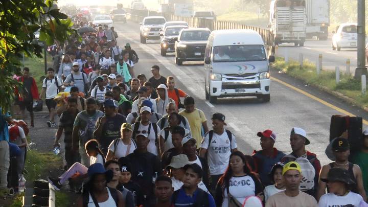 Nueva caravana migrante cambia de objetivo y descarta ir a EEUU