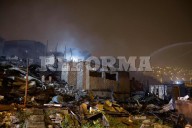 Deja incendio 100 viviendas destruidas en Perú