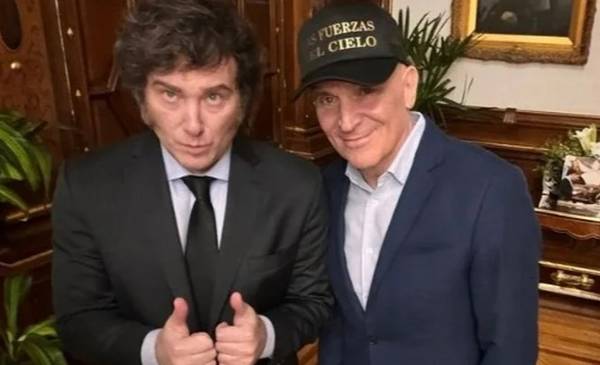 Javier Milei se reunió con José Luis Espert en Olivos y sigue su candidatura