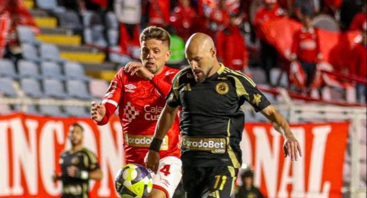 Cusco FC venció 2-1 a Cienciano y redujo su distancia con Universitario a cuatro puntos | VIDEO | Clausura 2025 Cusco FC no se resigna en la lucha por el Clausura, al derrotar a Cienciano en el derby 