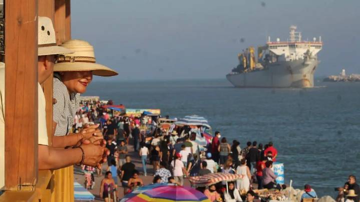 Marciano Fest 2025 busca Récord Guinness: ¿Cómo participar y qué ofertas tienen los hoteles de Playa Miramar para esta fiesta galáctica?