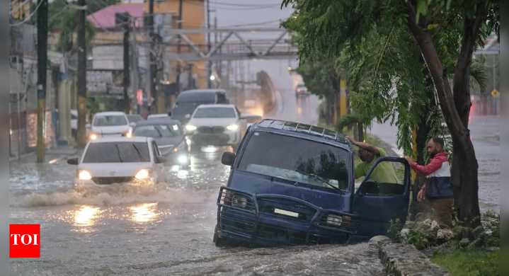 Hurricane Melissa makes landfall in Jamaica with wind speed of 185 mph; 7 dead across Caribbean