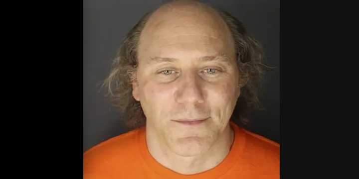 Man accused of strangling his parents to death for 'blood money' may have dug his own grave in bone