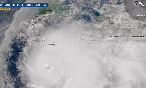 Llega el Huracán Melissa al continente y hay varios países del Caribe en vilo