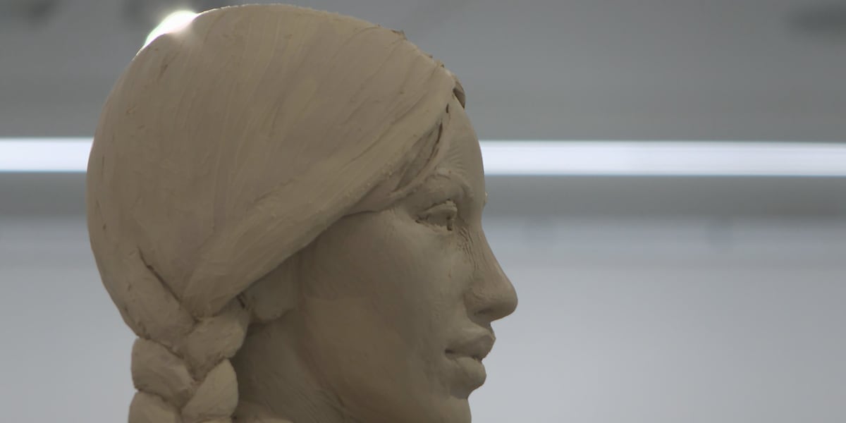 Renowned sculptor creates Pawnee tribute at Stuhr Museum