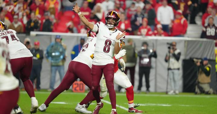 Commanders can't capitalize on turnovers, shut out in second half in loss to Chiefs