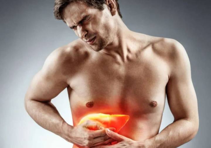 Con antioxidantes y fibras. Hígado graso: cuál es la dieta más eficaz para tratarlo y el endulzante que hay que evitar