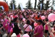 Octubre Rosa: la barda neuquina se tiñó de esperanza y lucha por la vida