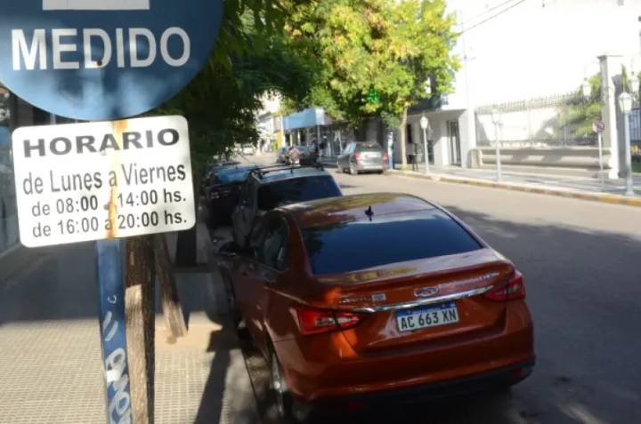 Estacionamiento medido: UPCN y APULP se suman al pedido de exención