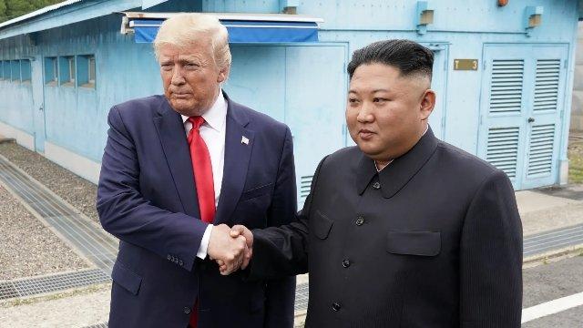 Donald Trump abre posibilidad de reunirse con Kim Jong