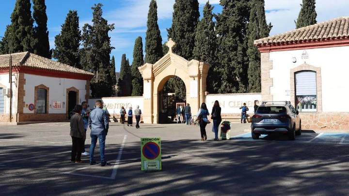 Los 15 cementerios de Lorca se preparan para la celebración del ‘Día de Todos los Santos’
