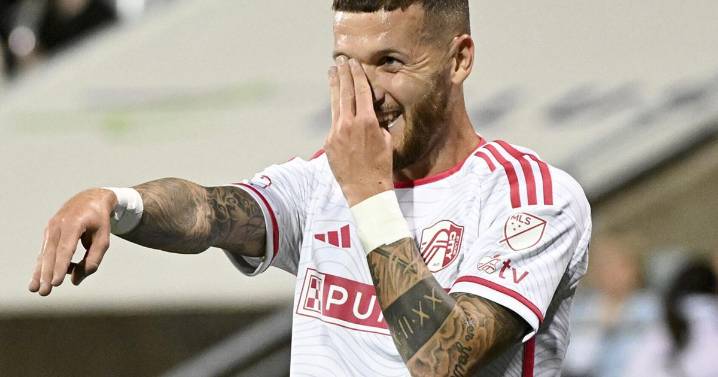 Hartel scores twice as St. Louis City SC wins third straight on the road