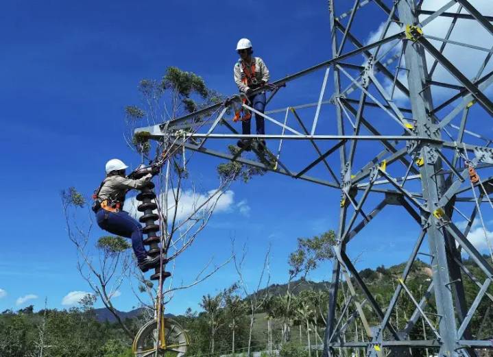 Colombia ante la sombra del apagón, la energía no alcanzaría para todos desde 2027 por retrasos en proyectos