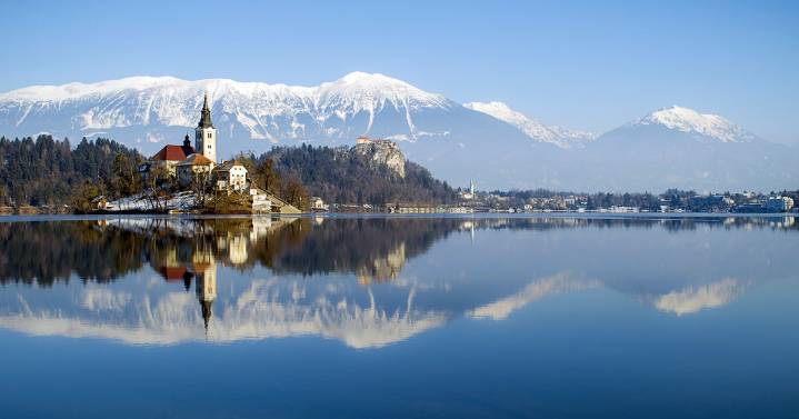 This 'Buy Now, Pay Later' Travel App Is Perfect For Winter Breaks