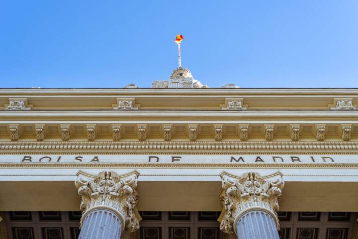 Ibex 35 se afianza sobre los 16.000 puntos mientras Europa espera señales de la Fed