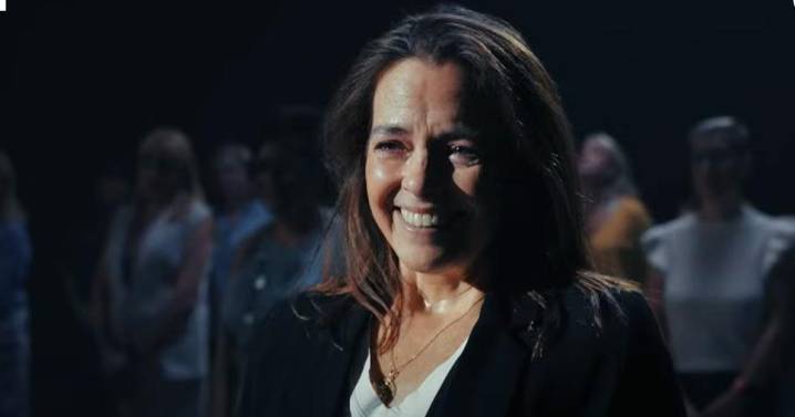 ​Así es la realidad de vivir con cáncer de mama: «Pedí posponer los resultados por la comunión de mi hijo»