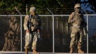 La Guardia Nacional en Illinois puede seguir bajo control federal, pero no puede ser desplegada, dice tribunal de apelación