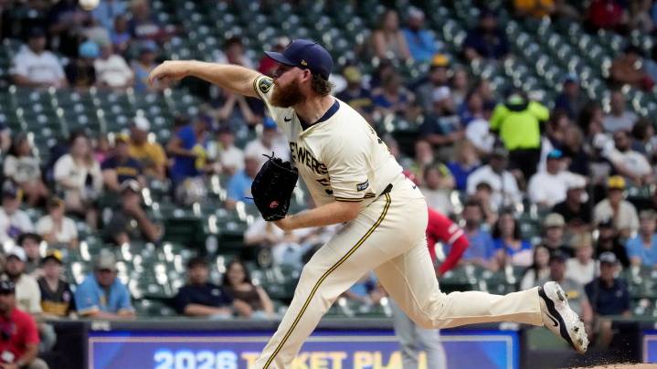 Brewers' Brandon Woodruff won't be available to pitch in NLDS against Cubs
