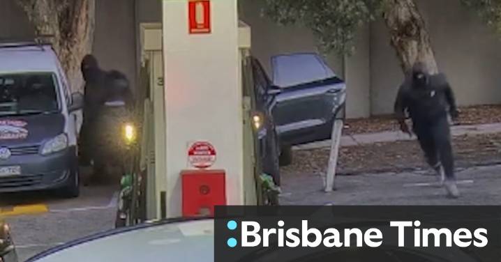 Police seeking Sydney rapper over a deadly service station shooting