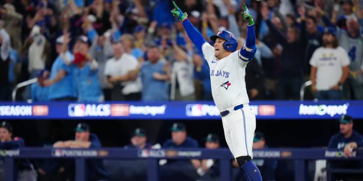 George Springer gets loud ovation for ALCS Game 7 homer