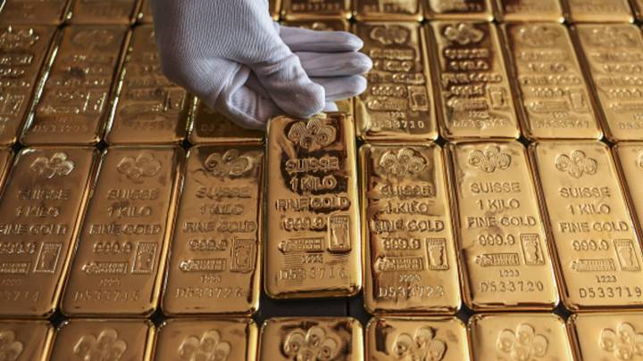 Gold price reaches $4,000 an ounce for the first time ever