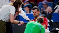 El punto de Munar en Shanghái que terminó de destrozar a Djokovic: acaba en el suelo, le tienen que tomar la tensión...