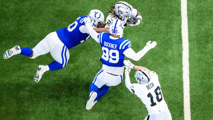 DeForest Buckner, Grover Stewart's hustle steadying Colts' defense: 'Their relentless effort is clear and evident'