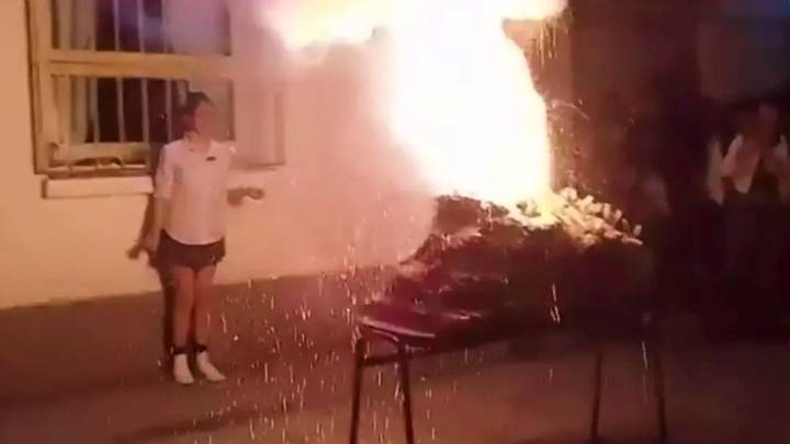 Una explosión en una feria de ciencias dejo a una alumna herida de gravedad