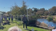 Ernie Els raises money in VB golf clinic for autism foundation