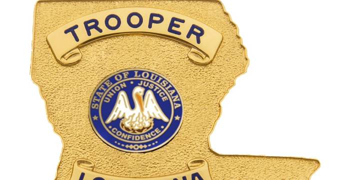 Vehicle crashes during pursuit in Bossier City; BPCC in lockdown due to suspect fleeing