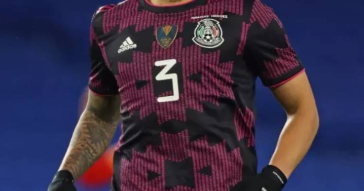 La impactante historia del futbolista mexicano que debutó con su nuevo equipo 10 meses después de su llegada