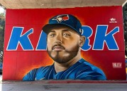 Honor a quien honor merece: El tijuanense Alejandro Kirk quedó inmortalizado con un mural