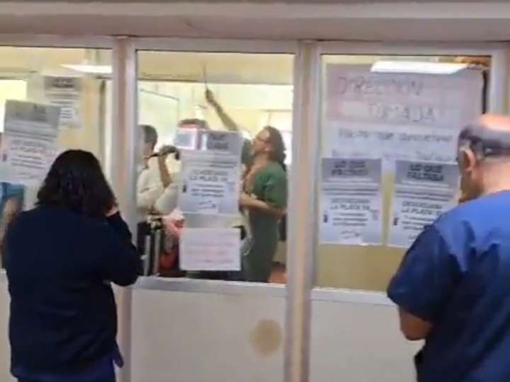 Toman las oficinas de la Dirección del Hospital Garrahan: sus autoridades denuncian a gremios estatales y a la izquierda