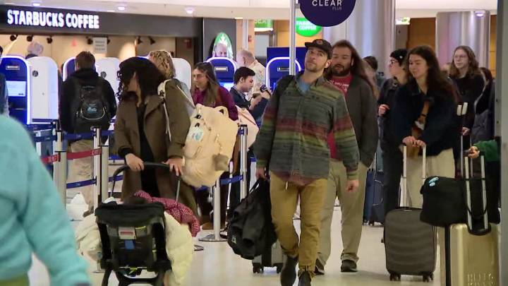 Sea-Tac Airport blocks Homeland Security gov. shutdown video