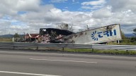Pipa con diésel vuelca y se incendia en la autopista México–Puebla; no se reportan fallecidos