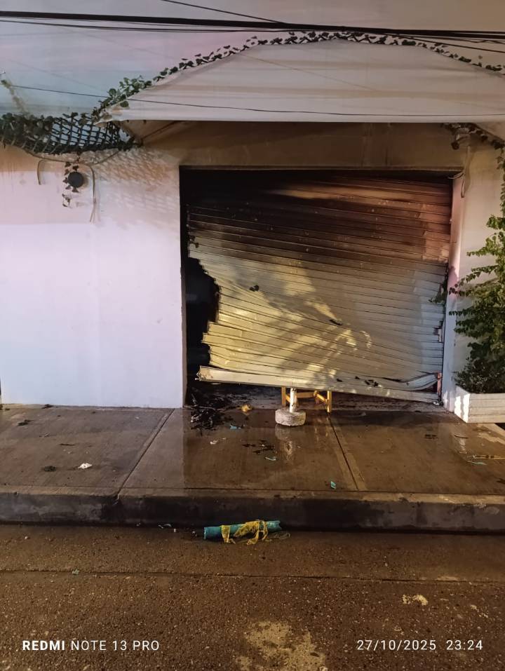 Bomberos controlaron incendio en almacén en Getsemaní