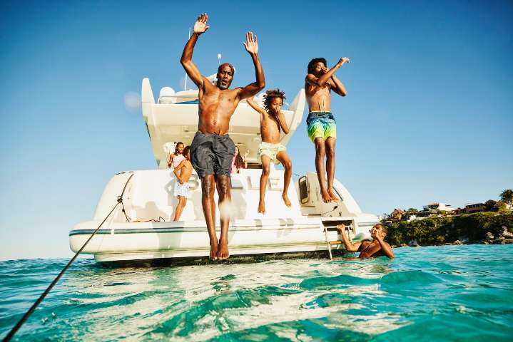 Dear Annie: How can we respond to annoying comments husband’s family makes about our finances?