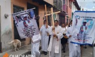 Marchan en Chiapas a un año del asesinato del sacerdote Marcelo Pérez