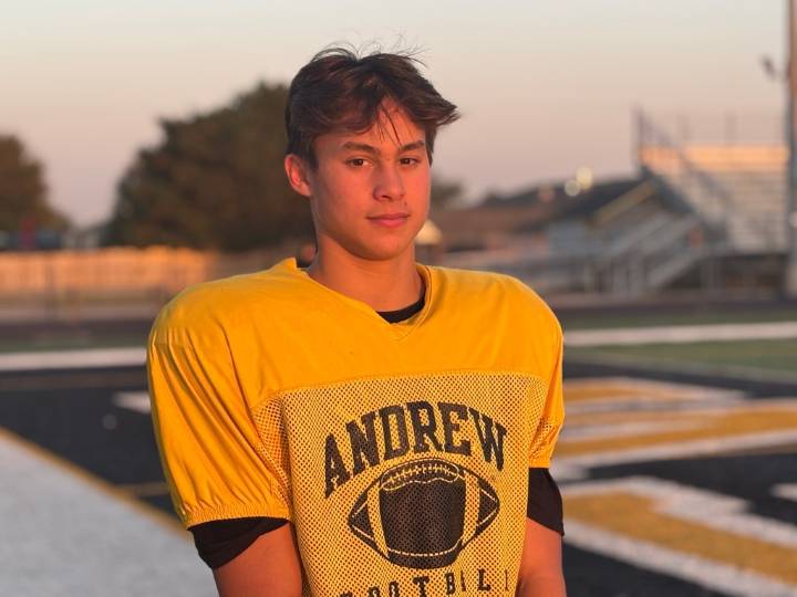 Football: Camden Maniatis steps up at QB for Andrew