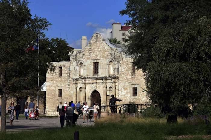 Indigenous Peoples Day post revives debate over how the Alamo’s history should be told