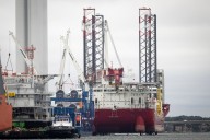 Offshore wind turbine installation barge arrives in Virginia