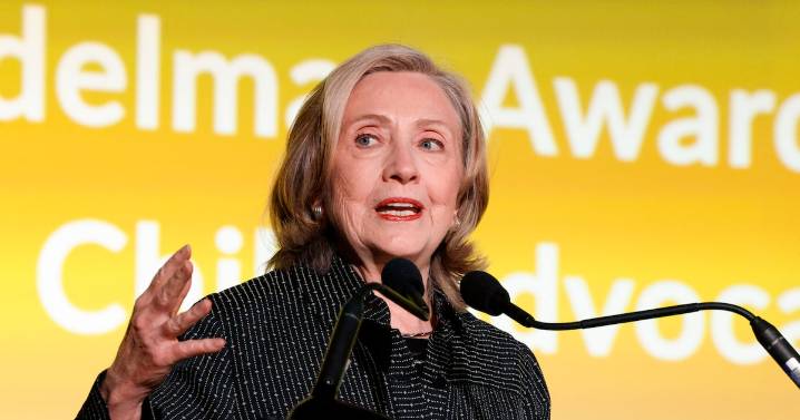 Trump Invents Tale of World Leader Snubbing Hillary Clinton