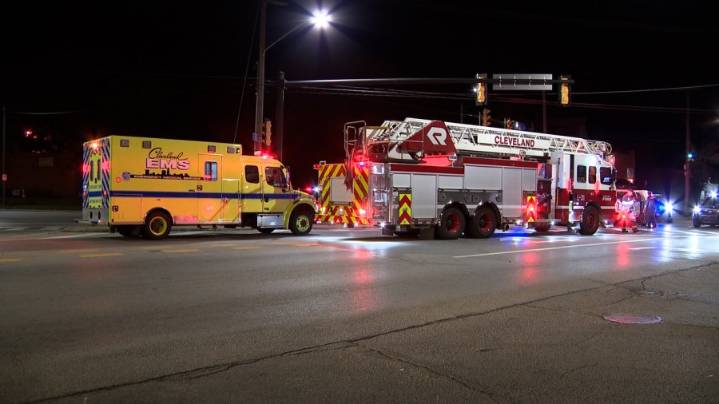 Local driver picks up shooting victim; evidence found on Family Dollar roof