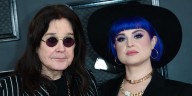 Kelly Osbourne Moved to Tears While Honoring Late Father Ozzy During Emotional Lifetime Achievement Award Speech