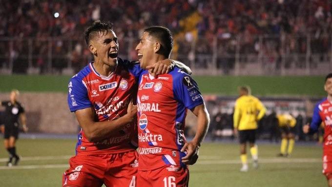 El Xelajú guatemalteco se clasifica por primera vez a la final de la Copa Centroamericana