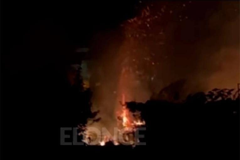 Se produjeron tres incendios en pocas horas en Paraná: bomberos lograron sofocarlos a todos