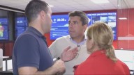Las imágenes del CECOPI muestran los primeros minutos de Mazón en la reunión de la DANA: "¿Y voy a estar sin cobertura todo el rato?"
